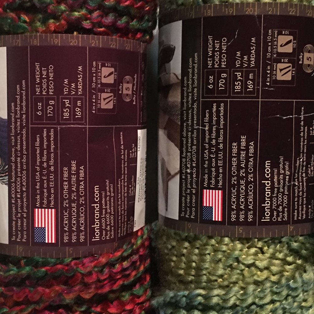 CROCHET 🧶 YARN ASSORTMENT LION BRAND